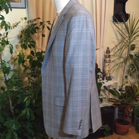 💯% Wool Jos A Bank Tailored Fit Gray Suit Jacket - Picture 4 of 8